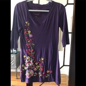 Johnny was three-quarter sleeve T-shirt